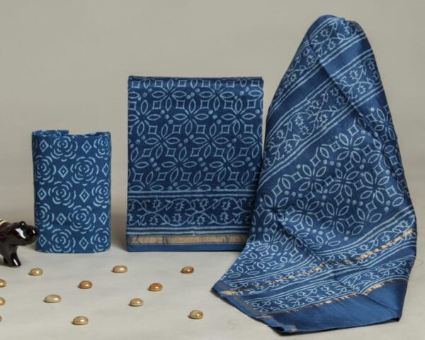 Divine’s hand block Chanderi silk suit set (DFHCHN510)