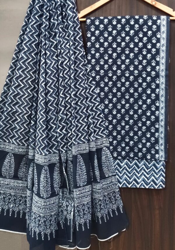 Divine’s Hand Block Print Cotton Suit Set with Mulmul Dupatta(DFHPMD526)